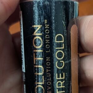 Makeup Revolution Black and Gold Lipstick